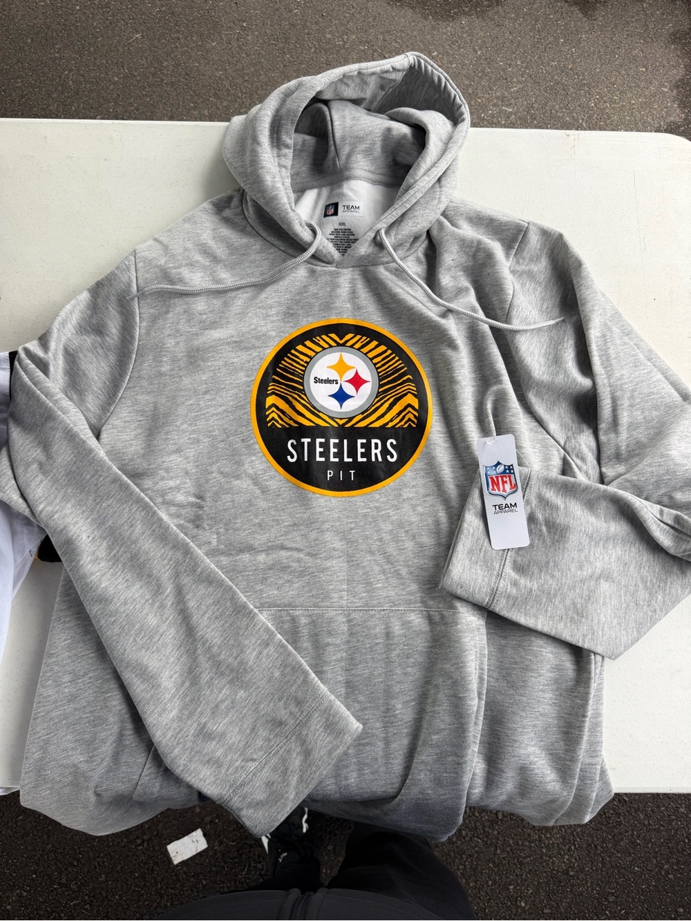 Pittsburgh Steelers Gray Pullover Hoodie - NFL Team Sweatshirt